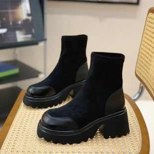 爆款弹力袜靴小个子女增高6CM套筒短靴2025冬季超火圆头瘦瘦靴子