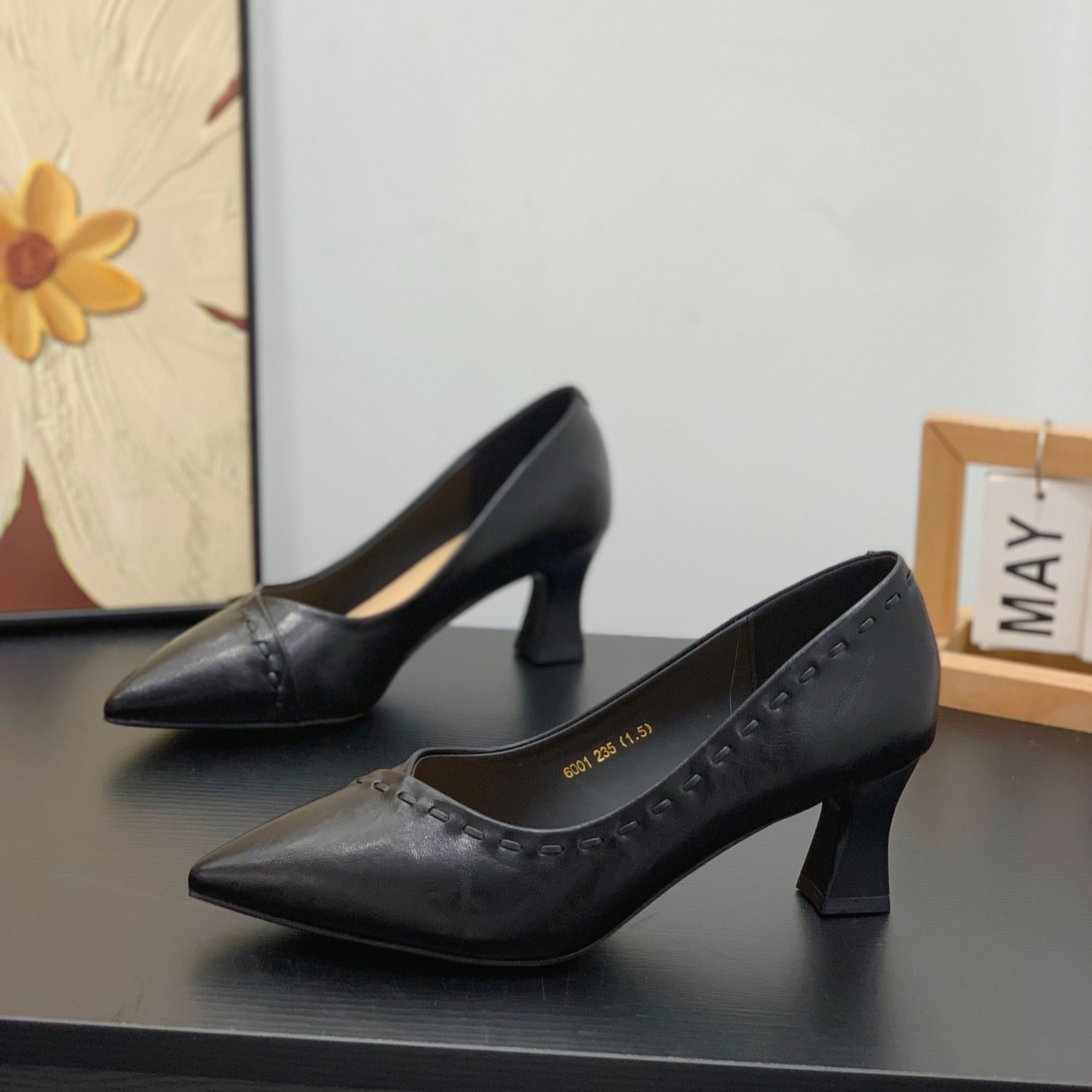 法式气质尖头粗跟浅口单鞋2026春秋新款小个子显腿长御姐风高跟鞋