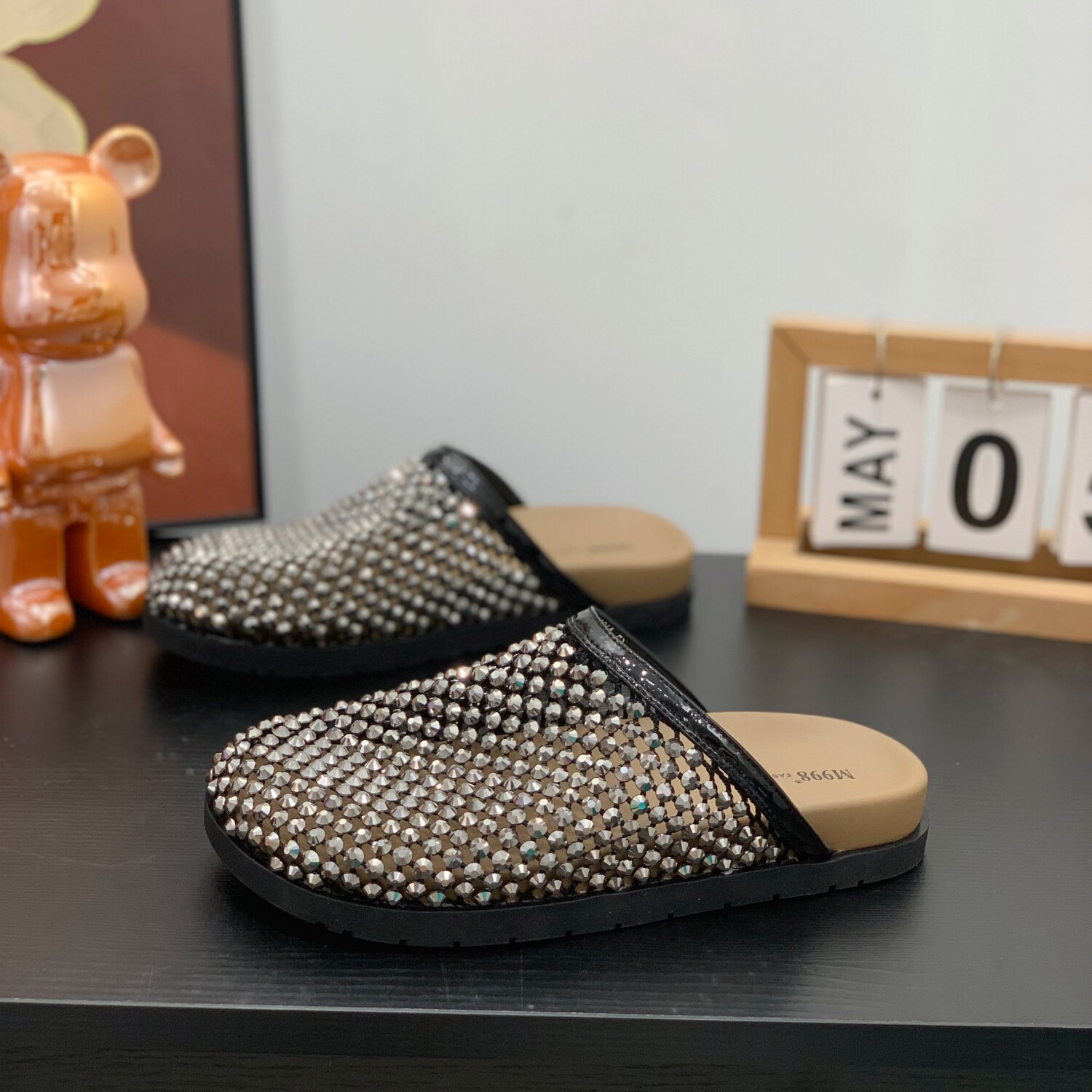 镂空渔网透气舒适勃肯半拖鞋女2026夏新款时尚外穿满钻平底包头拖