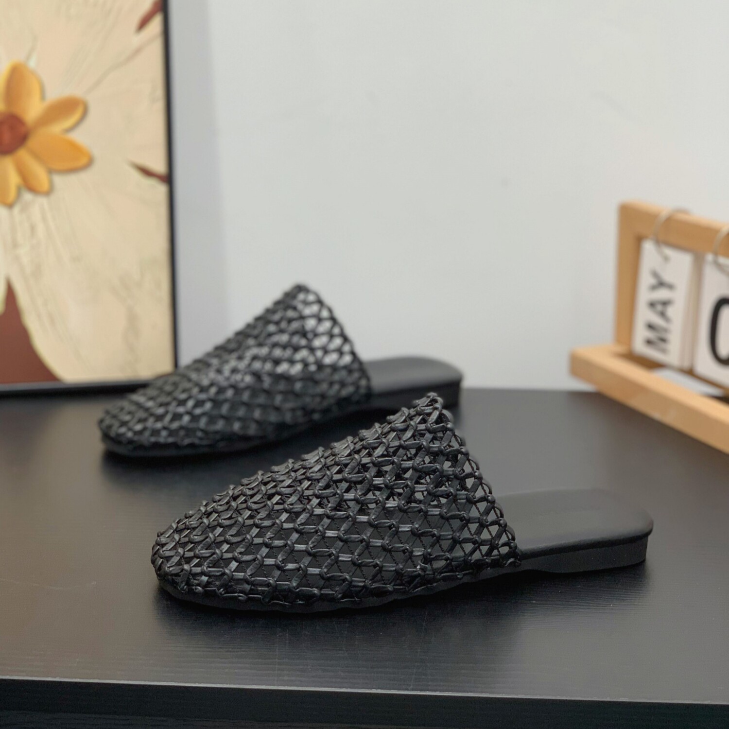 小众时髦编织网面舒适透气平底半拖鞋女2026夏季超火显脚小半拖鞋