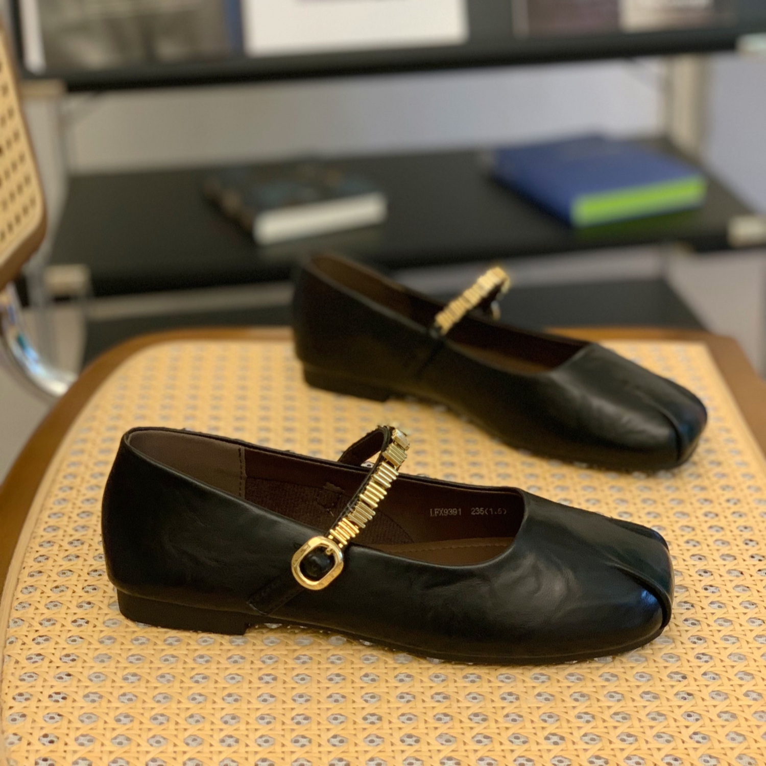 软底舒适法式优雅小众设计款单鞋