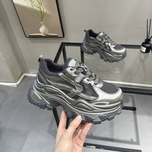 小个子增高6cm休闲运动鞋 新款 女2025秋季 真皮复古做旧厚底老爹鞋