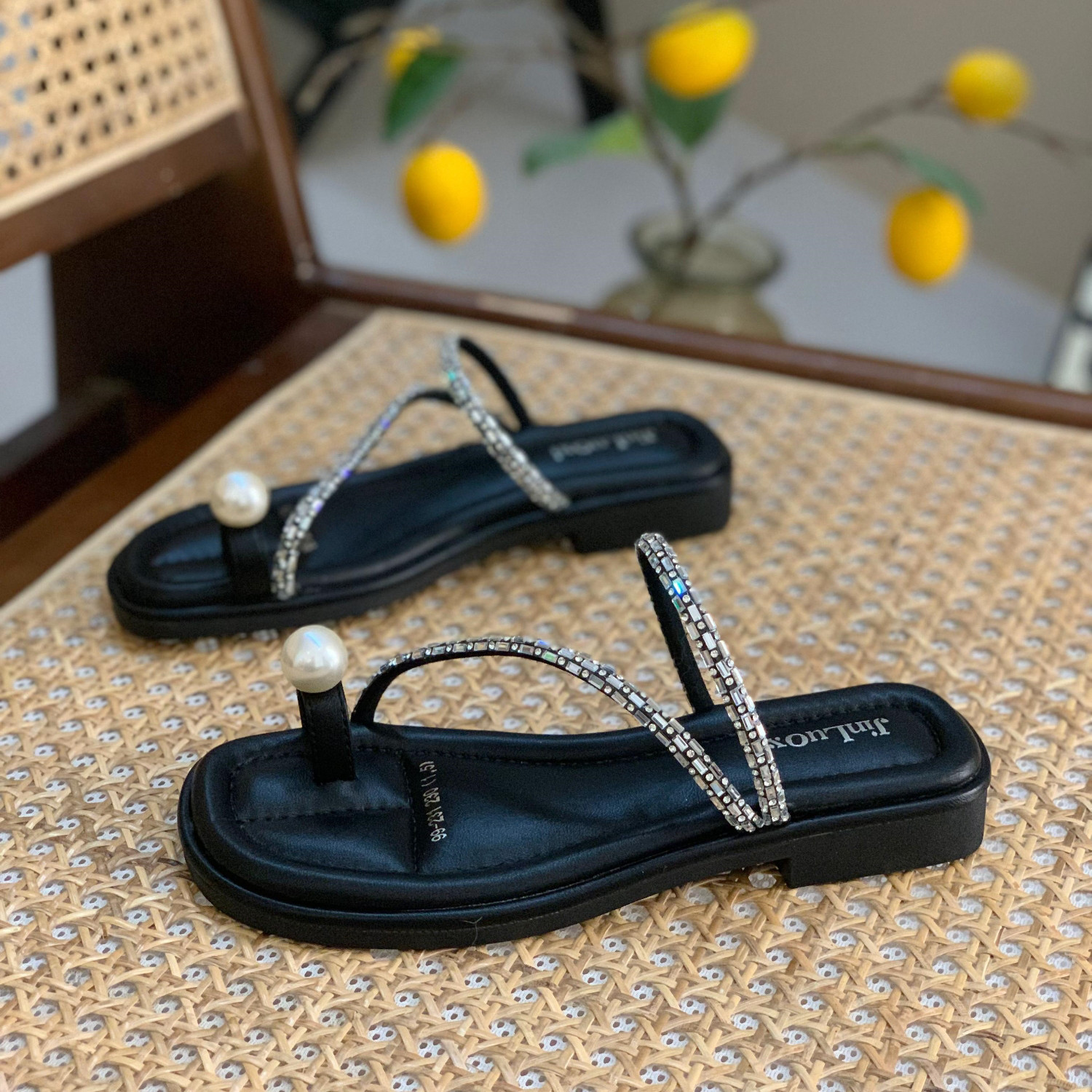 法式套趾平底人字拖女夏外穿2024新款仙女风配裙子水钻罗马凉拖鞋,女鞋,人字拖,淘宝优惠券,粉丝福利购,淘宝优惠卷