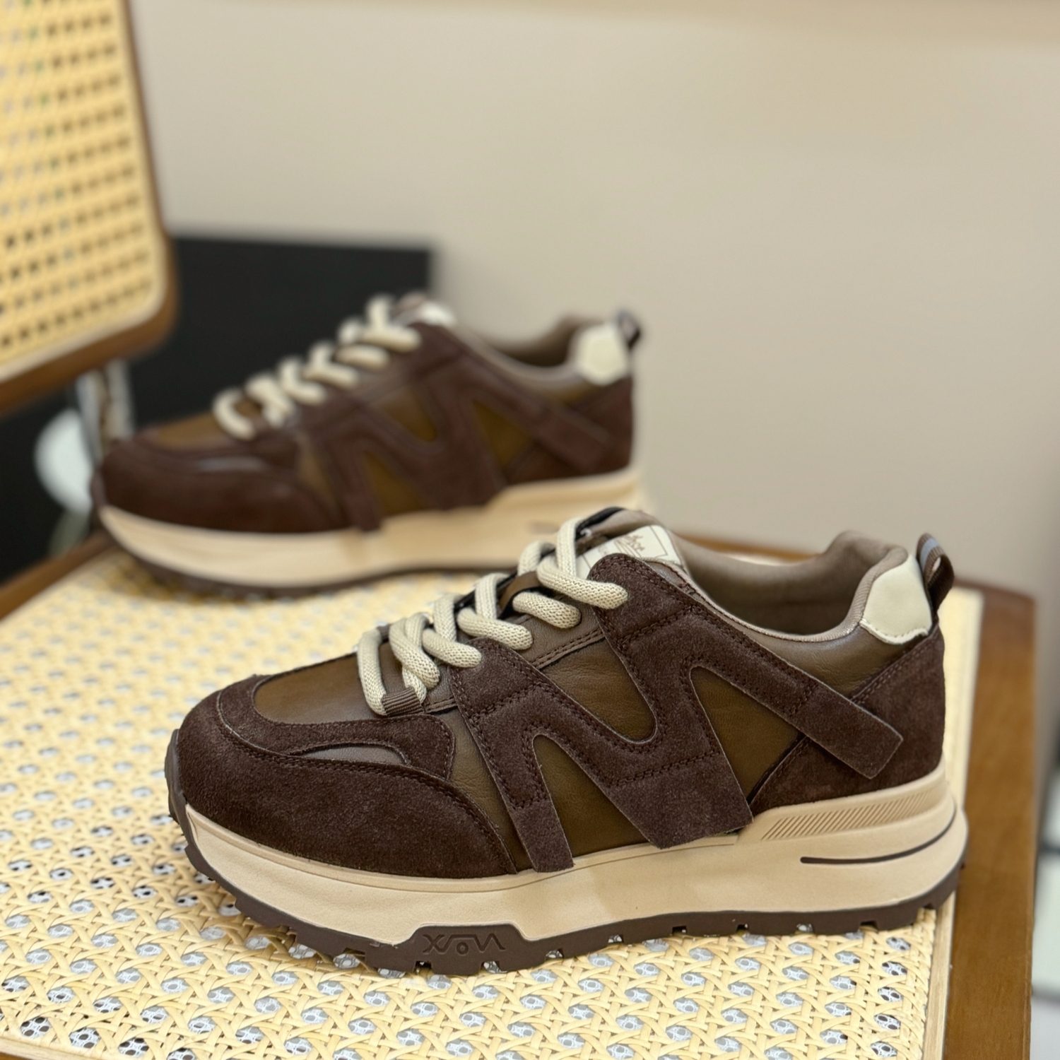 显脚小还轻便不累脚~复古阿甘鞋