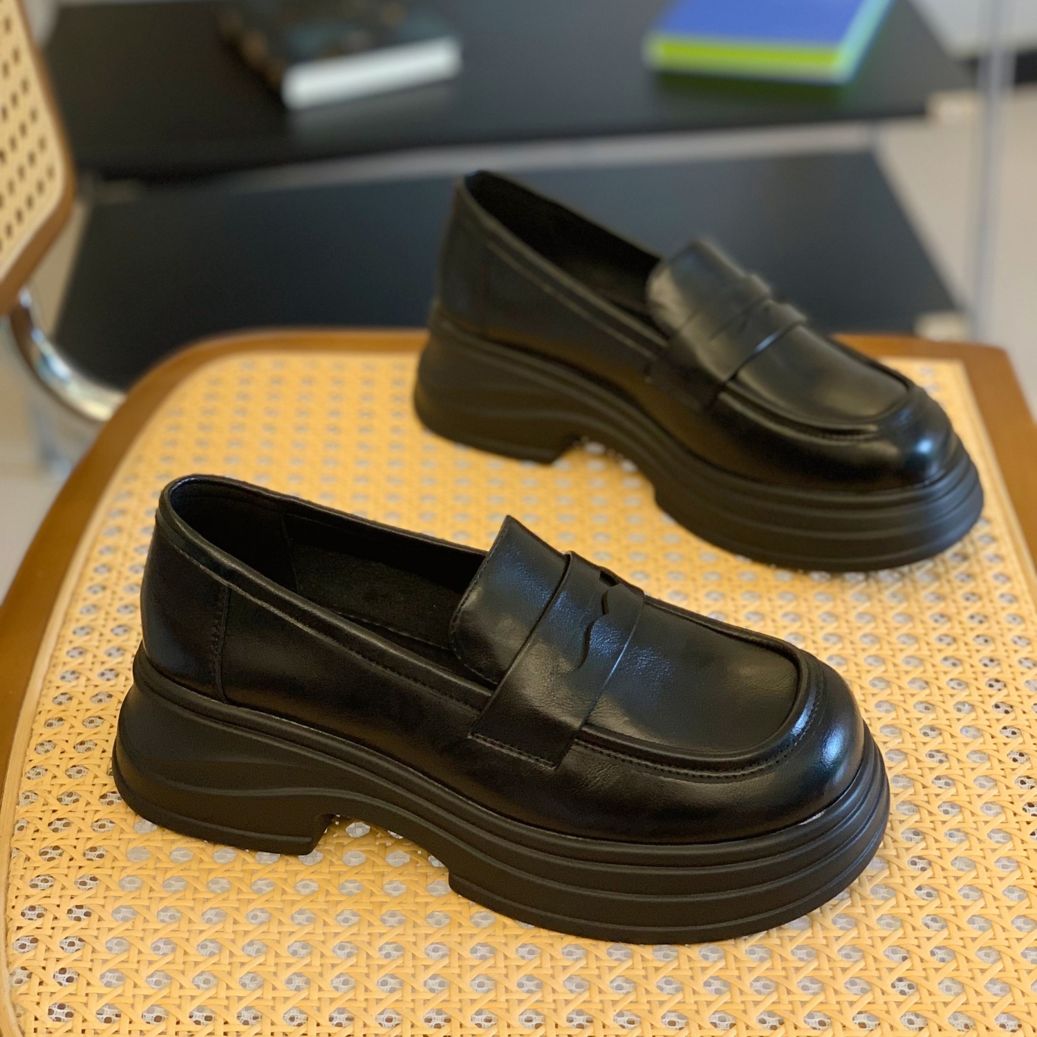 增高显腿长简约高级感百搭乐福鞋