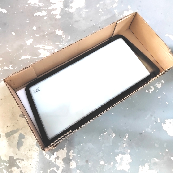 原厂驾驶室后窗玻璃解放J6