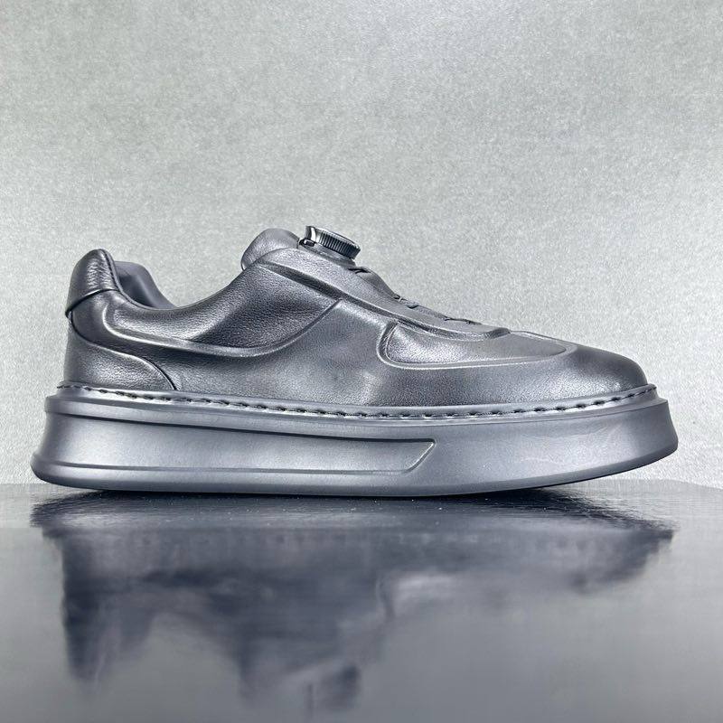 捡漏尾货断码清仓男鞋头层牛皮板鞋真皮透气休闲鞋旋转扣懒人鞋男