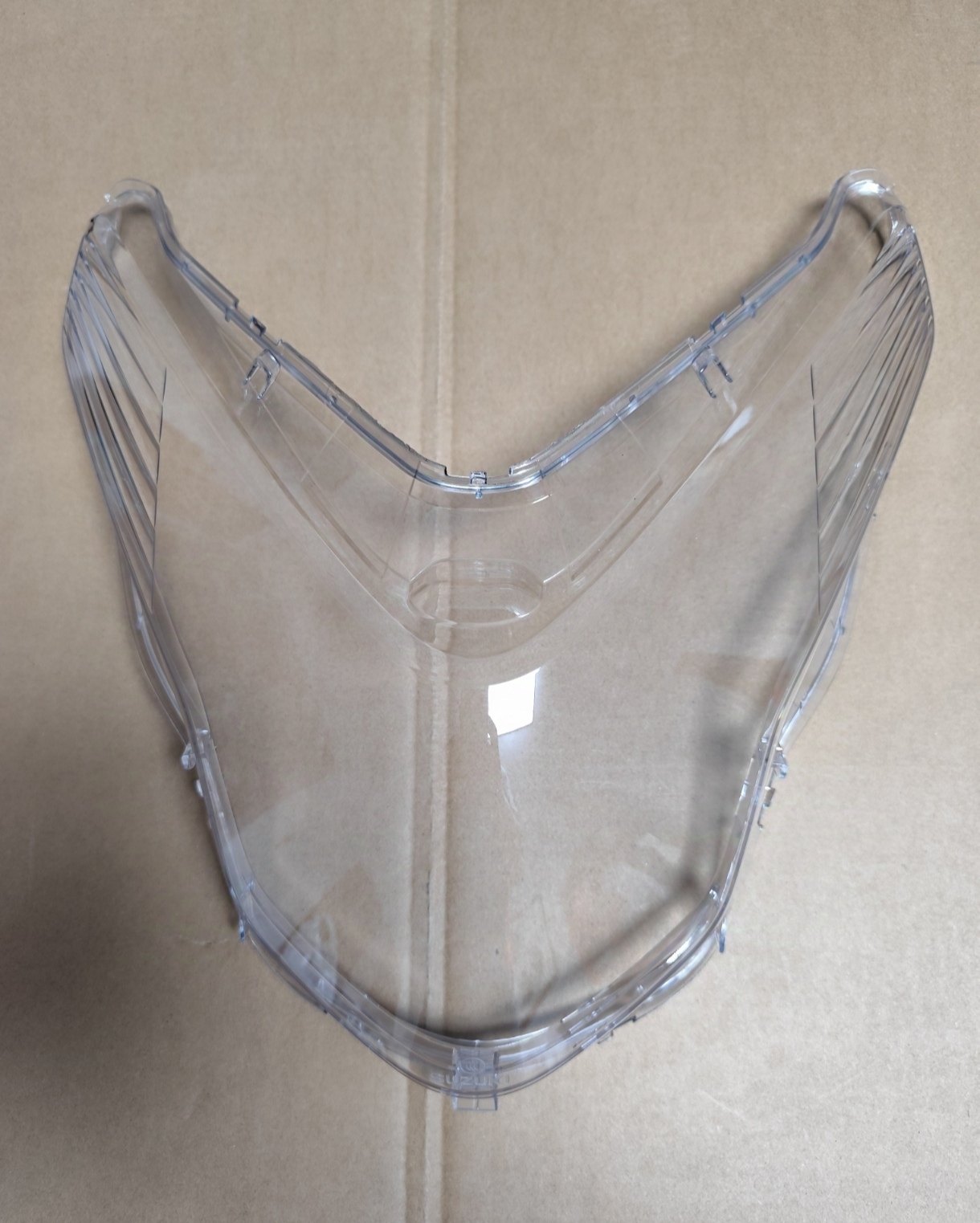 适用轻骑铃木UE125T-A/B优驿卤素大灯LED前大灯前照灯透镜玻璃罩