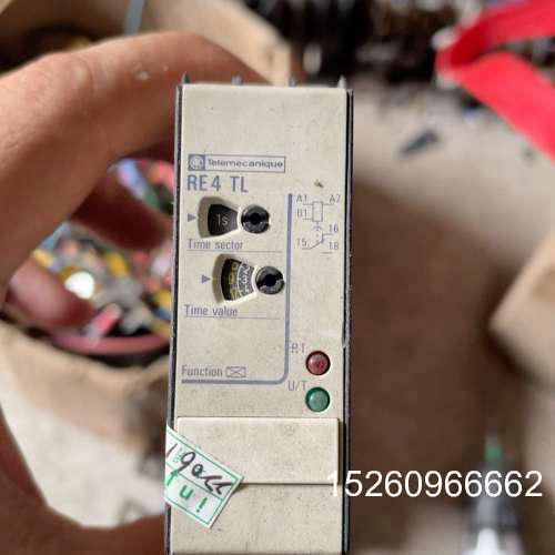 议价继电器RE4TL11BU实物拍摄，成色如图，需议价