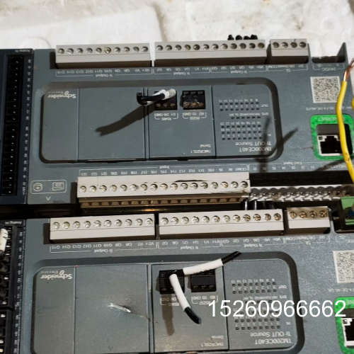 议价施耐德PLC，型号TM200CE40T，带模块TM3AI4，议价