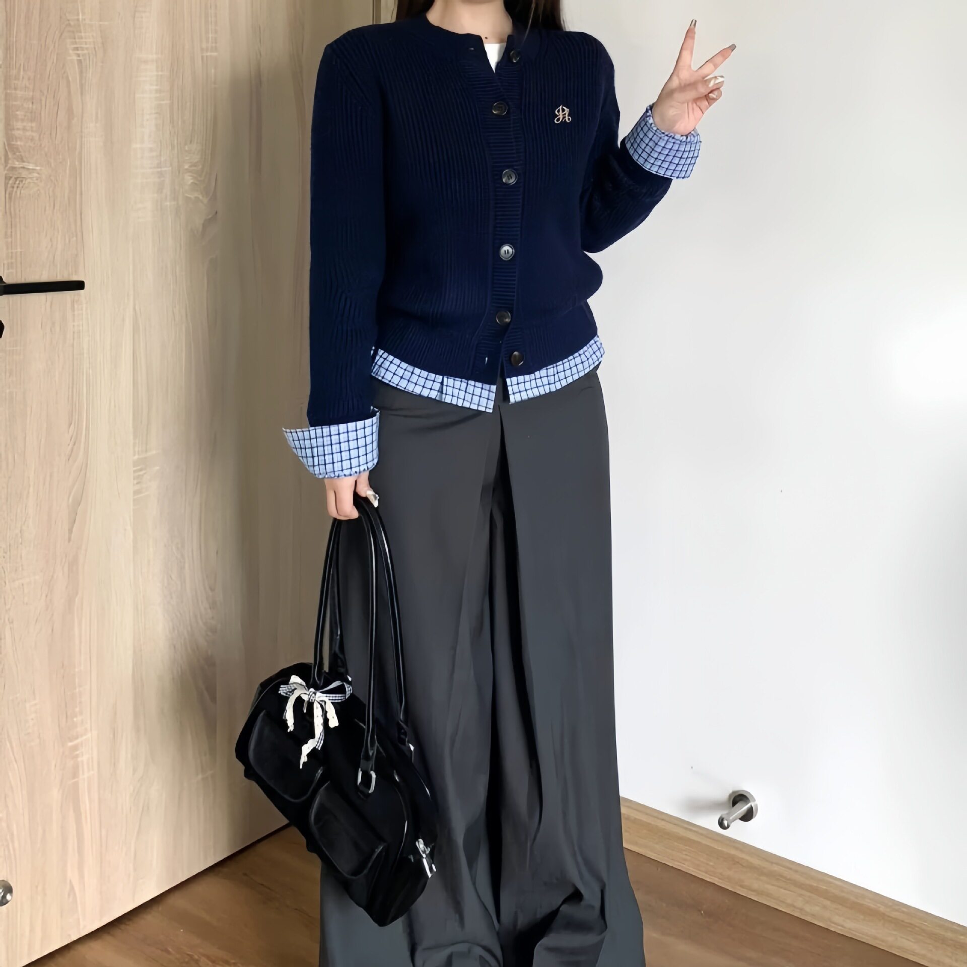 韩系假两件红色格子针织小开衫女秋冬设计感拼接毛衣外套短款