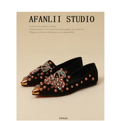 曾小邪黑色尖头乐福鞋 女 英伦风水钻铆钉平底豆豆单鞋 2023春季 新款