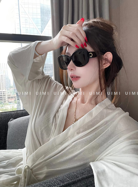 UIMI/时髦精出片匕备！25FW新款 宽边金属扣墨镜 大阳眼镜