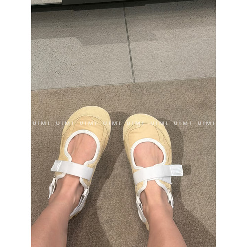 UIMI/舒适到会上瘾！25FW 休闲风魔术贴玛丽珍鞋平底浅口单鞋 女