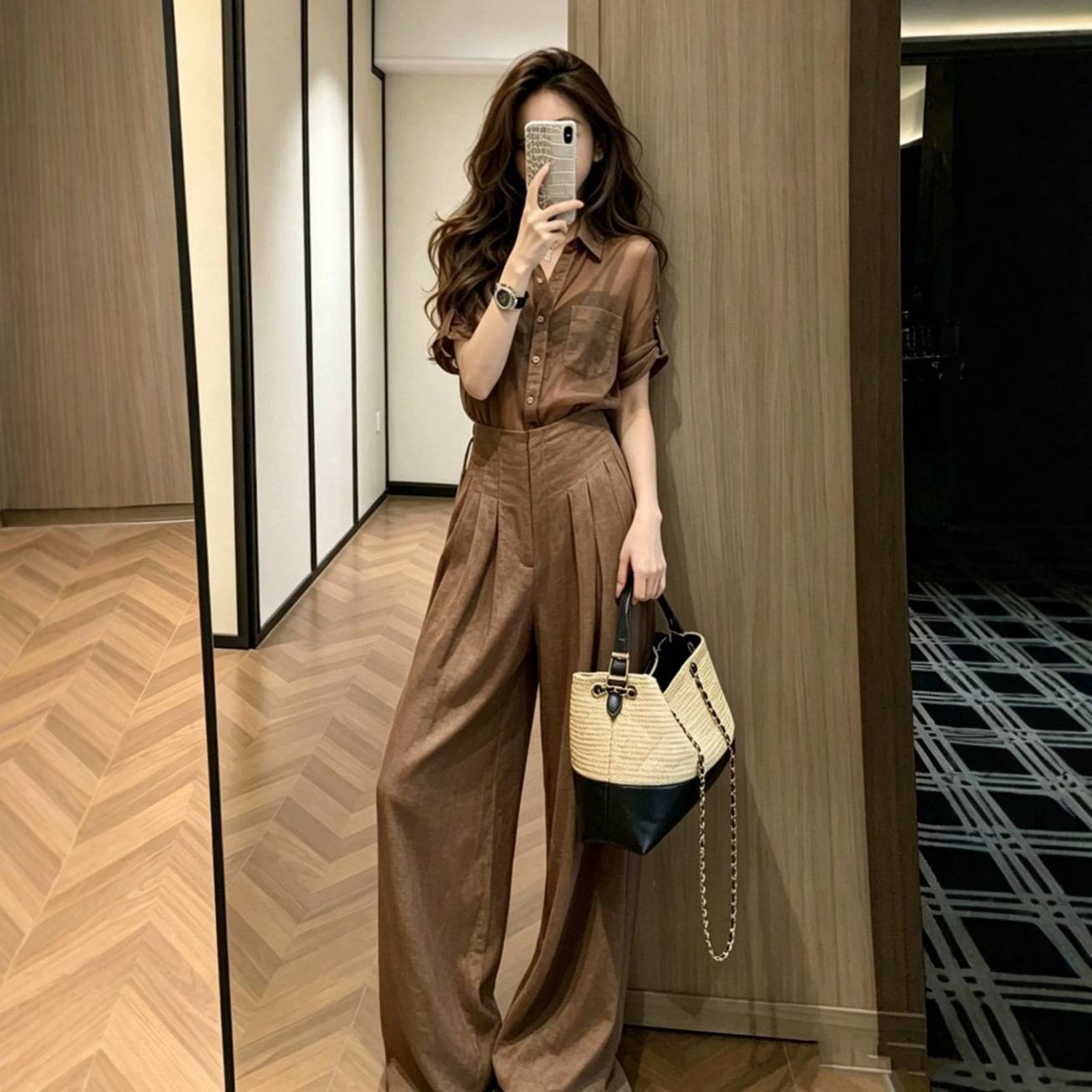 老钱风慵懒松弛感通勤咖色短袖配