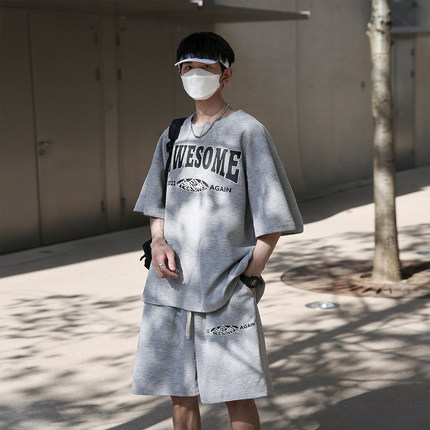 【满两件包邮】2025夏装新款青少年学生港风潮流T恤短裤休闲套装