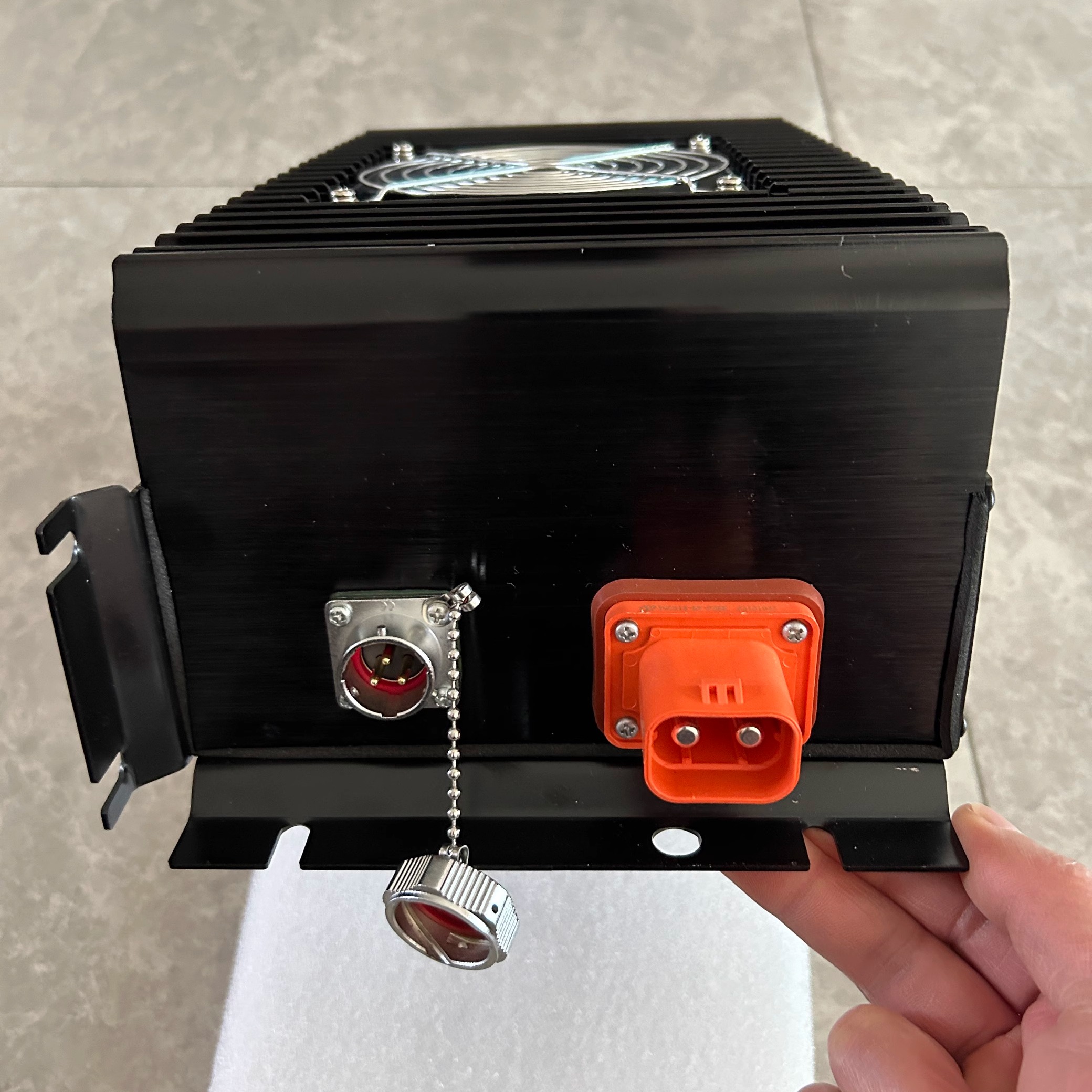 全新海马爱尚EV160EV260充电机