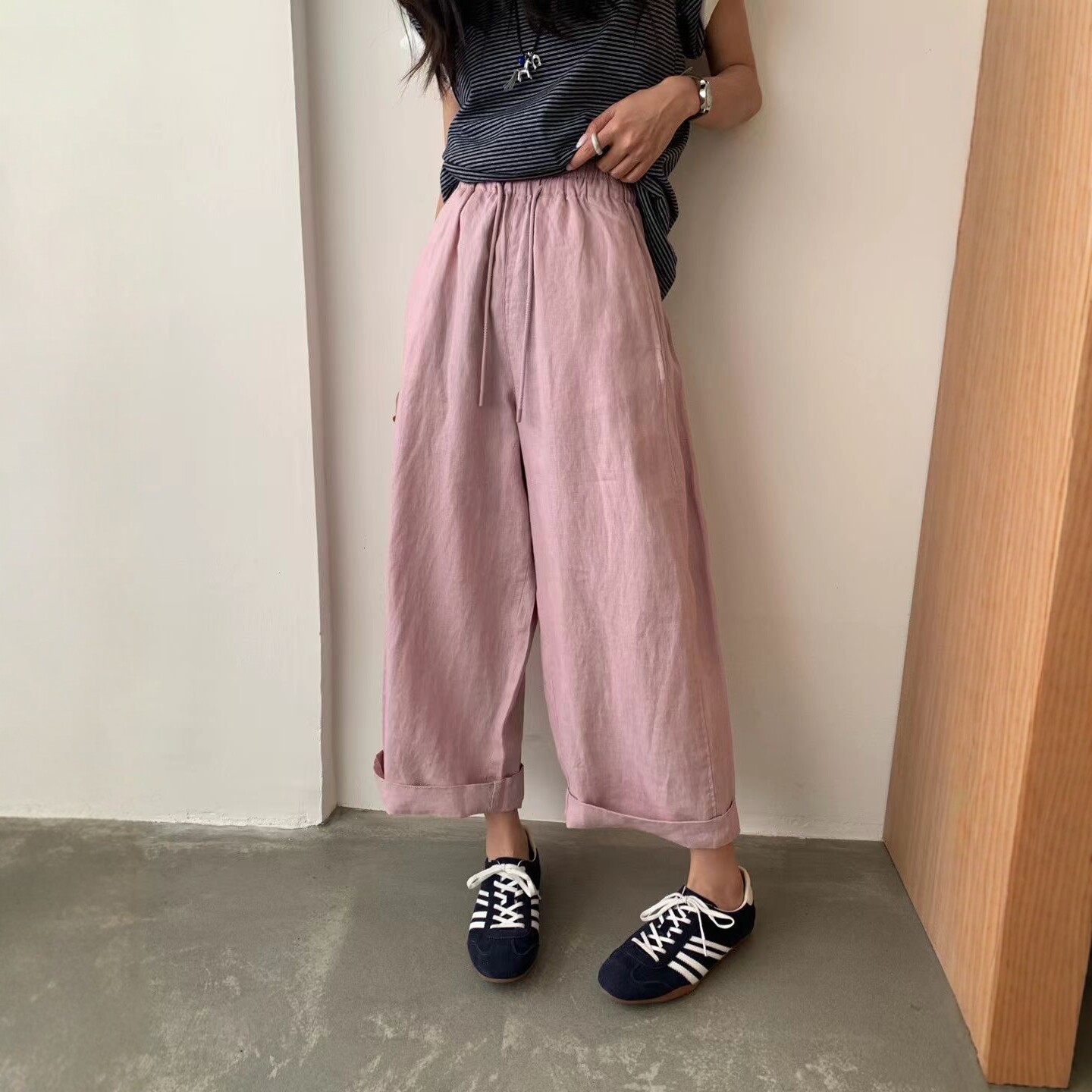 高品质亚麻休闲裤女2026夏季新款松紧腰显瘦透气阔脚九分裤麻裤