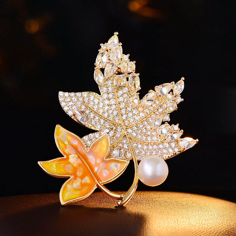 文艺复古螺钿金色枫叶胸针高级感轻奢小众天然珍珠胸花时尚通勤,饰品/流行首饰/时尚饰品新,胸针,淘宝优惠券,粉丝福利购,淘宝优惠卷