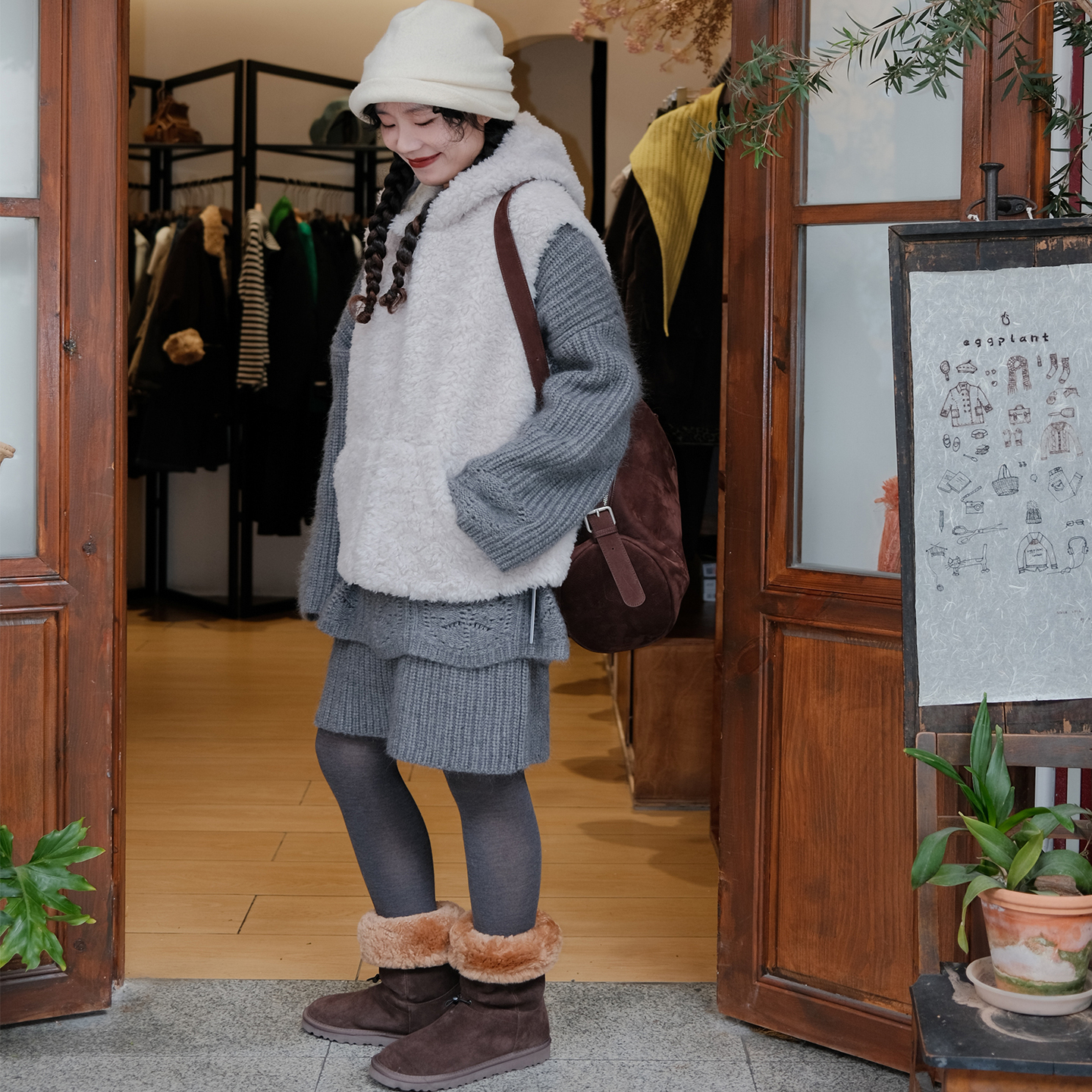 复古森系羊羔毛连帽马甲