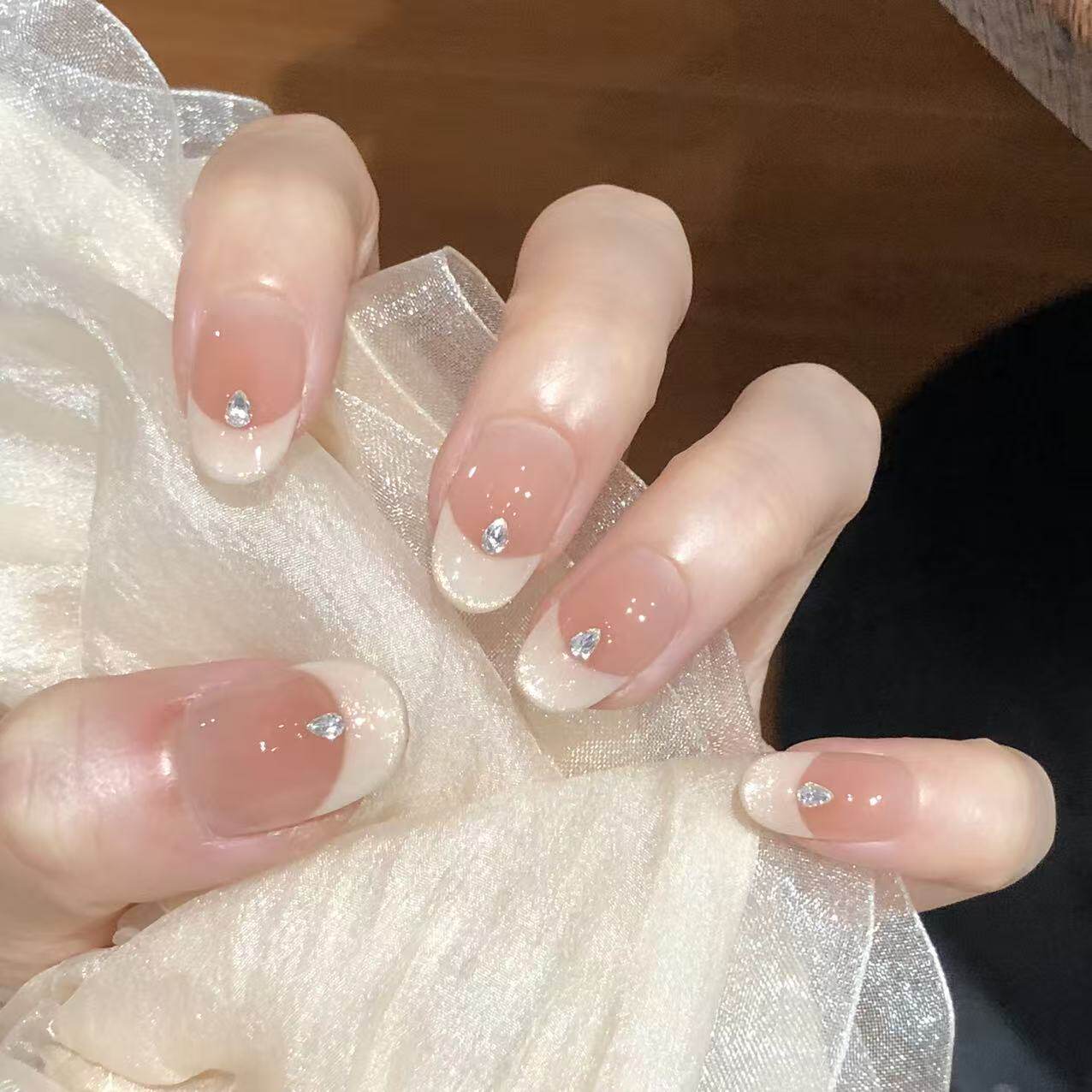 喵公子【奶黄钻露】纯手工穿戴甲短款甲片高级感新款显白美甲