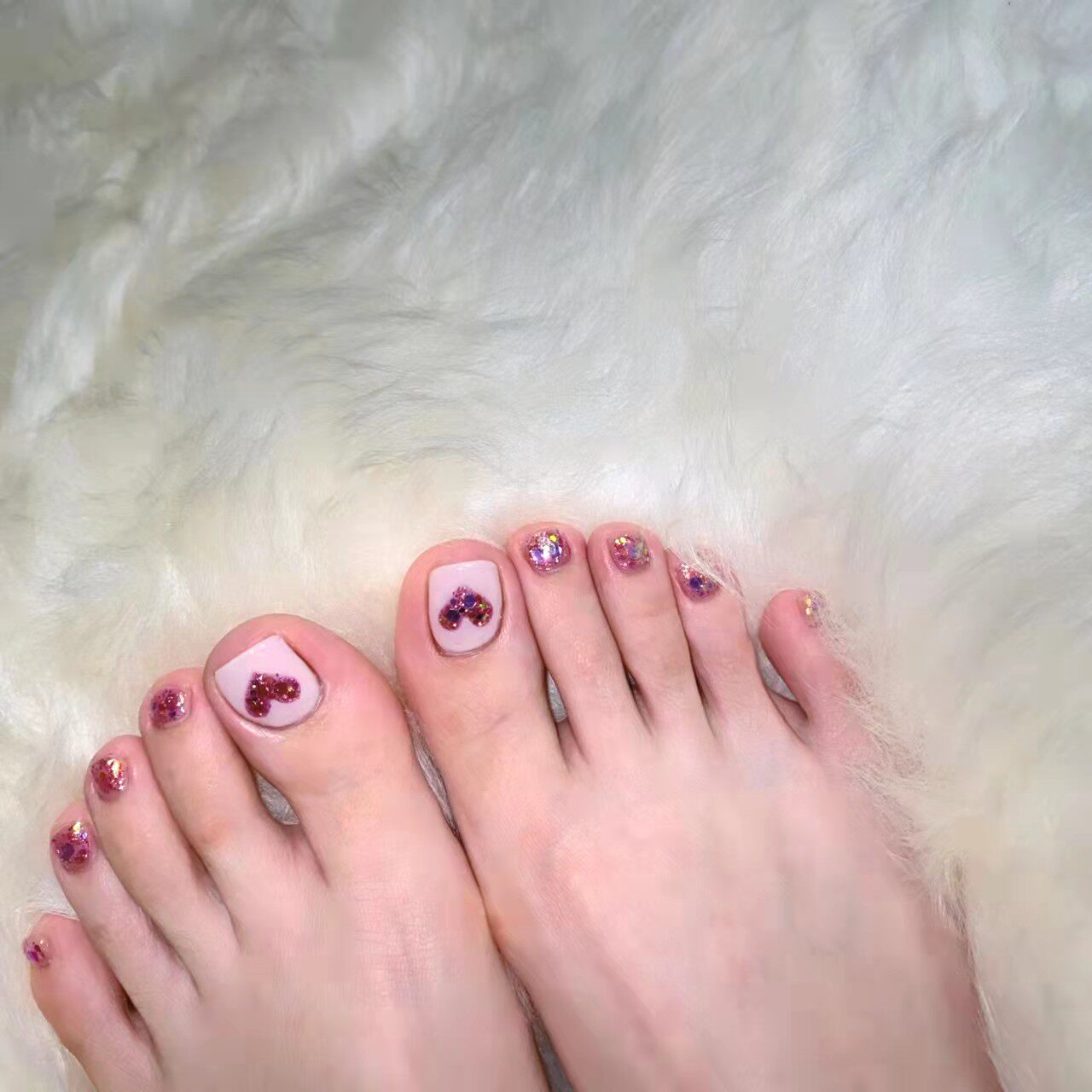 假脚趾甲贴片光疗甲成品  奶咖粉亮片桃心 穿戴新娘孕妇定制美甲