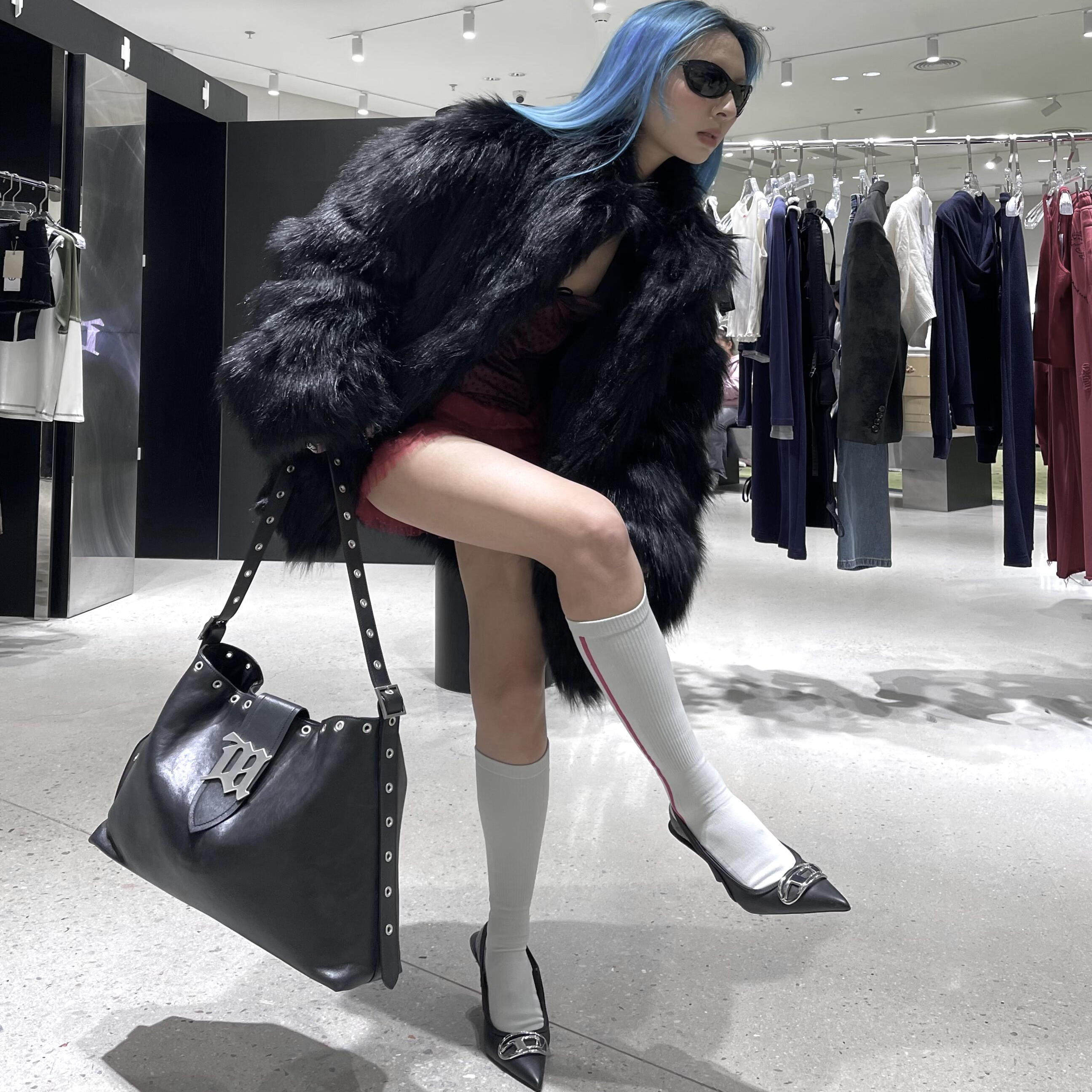 高级感黑色环保狐狸毛皮草外套女2025新款海宁爆款洋气中长款冬季,女装/女士精品,皮草,淘宝优惠券,粉丝福利购,淘宝优惠卷