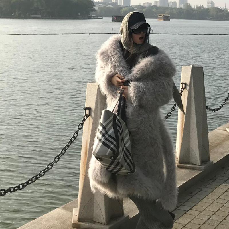 财阀千金~超美的羊羔毛皮草大衣