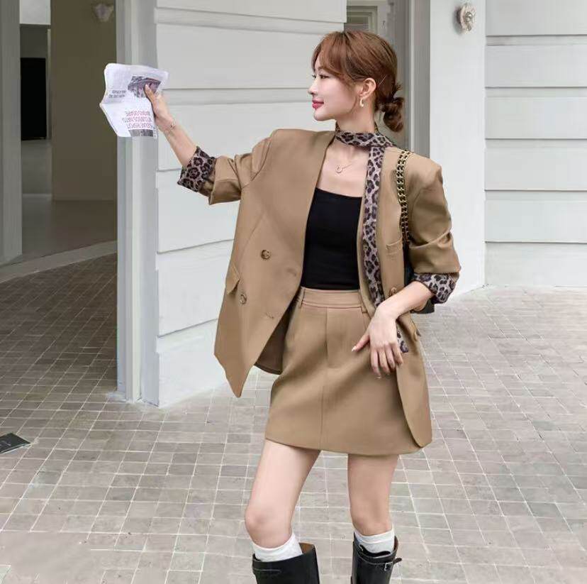 【林小雅专享】二茵ERYIN春季设计感V领西装豹纹拼接气质短裙套装