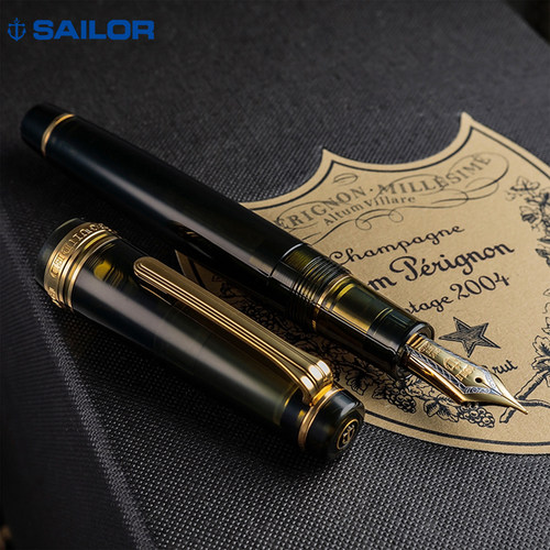 sailor一航九州大型香槟色钢笔