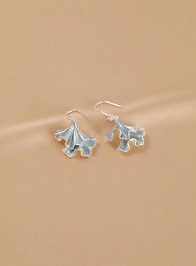 浅蓝色银杏叶耳钉女2025新款爆款高级感轻奢耳饰独特漂亮精致耳饰