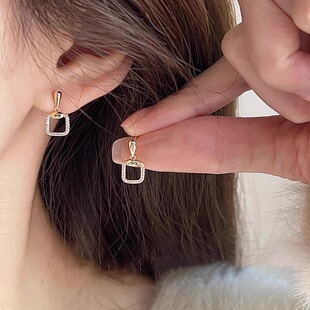 爆款 s925纯银简约满钻方形耳钉适合夏天 耳环高级感耳饰2024新款