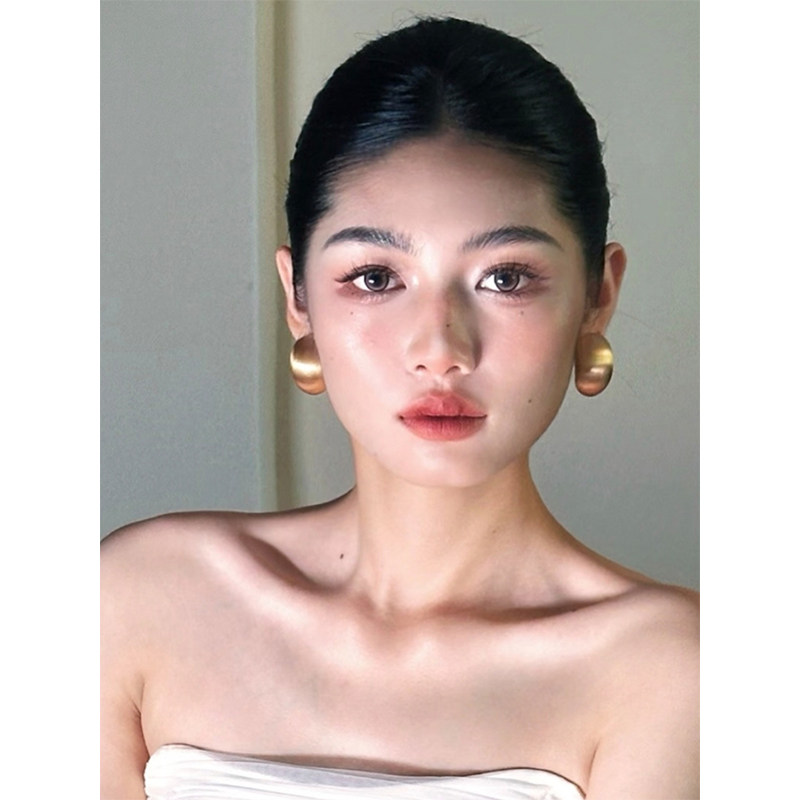 金色拉丝水滴耳环女2025新爆款高级感耳钉轻奢小众设计耳夹耳饰品