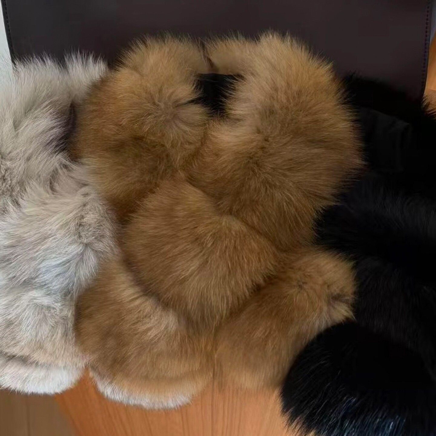 仿狐狸毛配獭兔毛皮草围巾冬季保暖加厚毛茸茸毛领贵气显瘦毛围脖