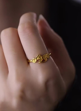 古法新中式金色小马钱币戒指小众