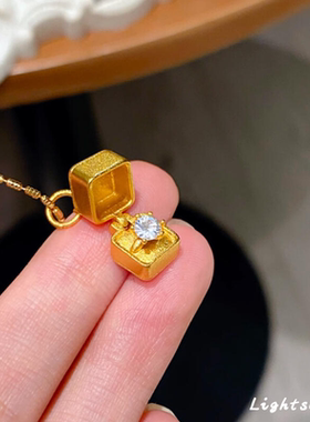 中式金色戒指盒方糖吊坠项链轻奢