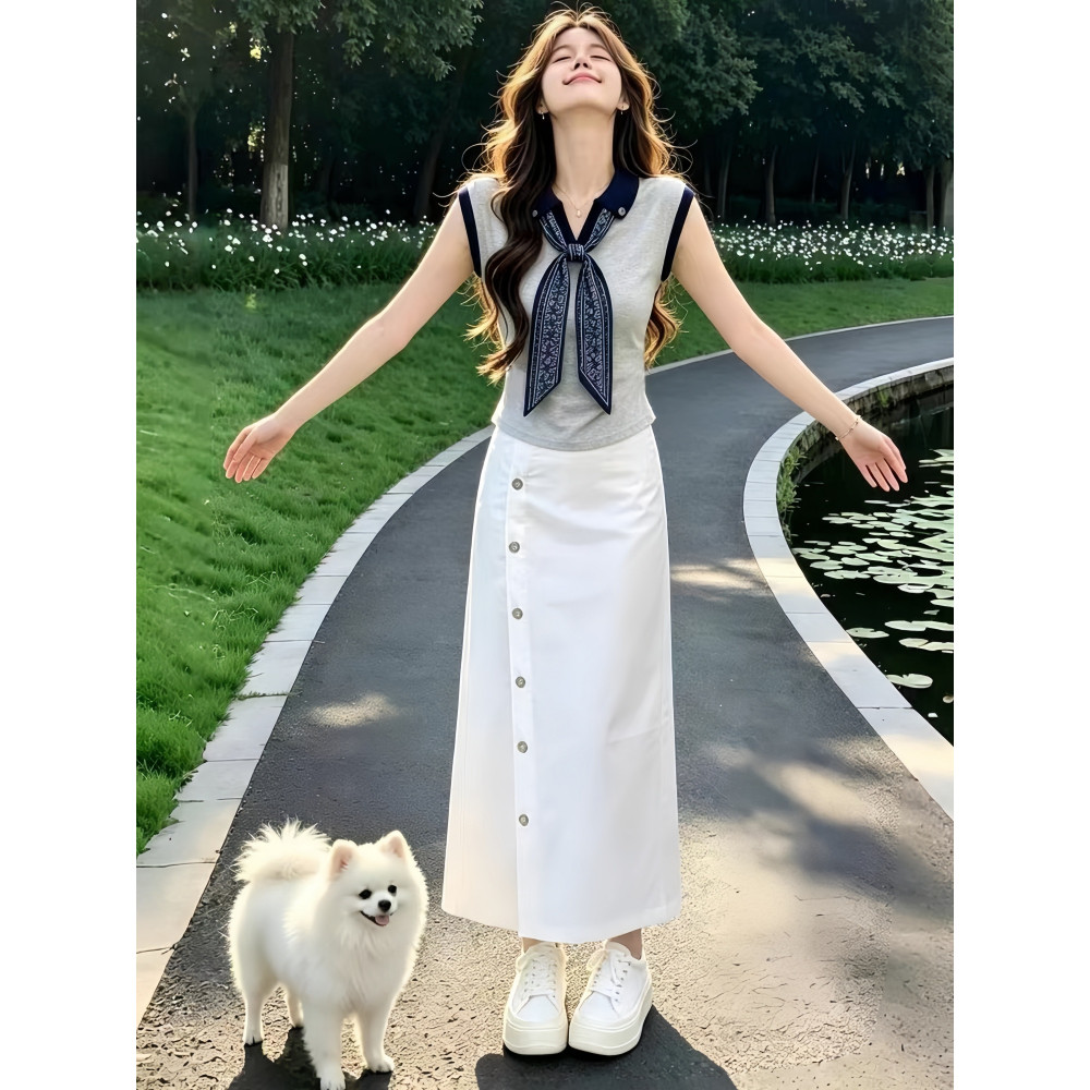 气质女士丝巾灰色无袖背心上衣包时尚套装