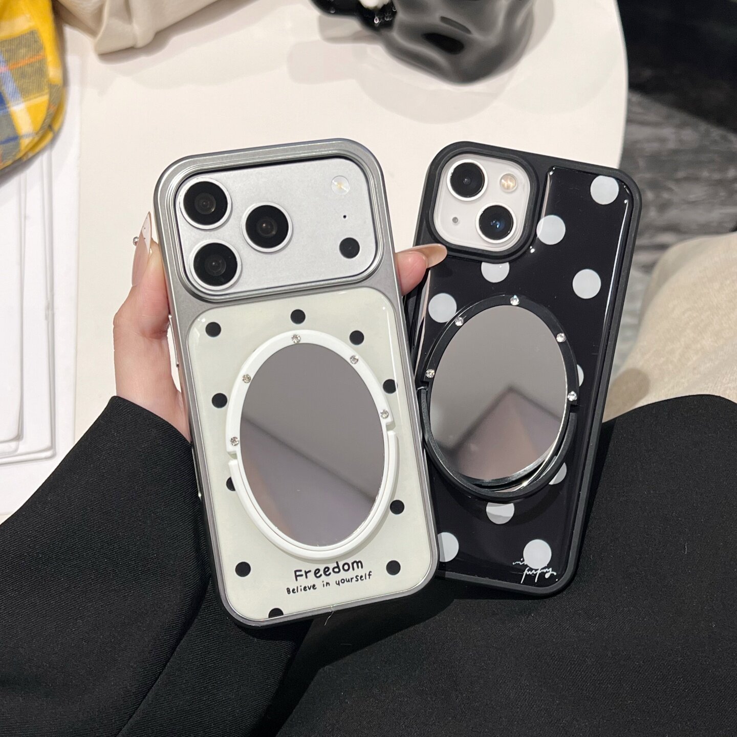 简约波点英文适用iphone17/16promax镜子手机壳黑色圆点13/14苹果15/17promax滴胶硬壳电镀新款日韩银色镜面