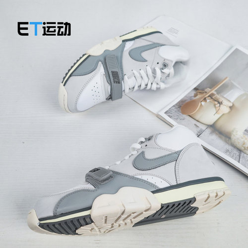 男子复古低帮运动训练休闲鞋