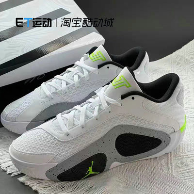 Nike耐克耐磨防滑缓震篮球鞋