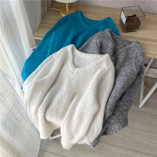 SA小树2025新春羊毛拉绒v领宽松薄款毛衣女显瘦慵懒百搭上衣潮