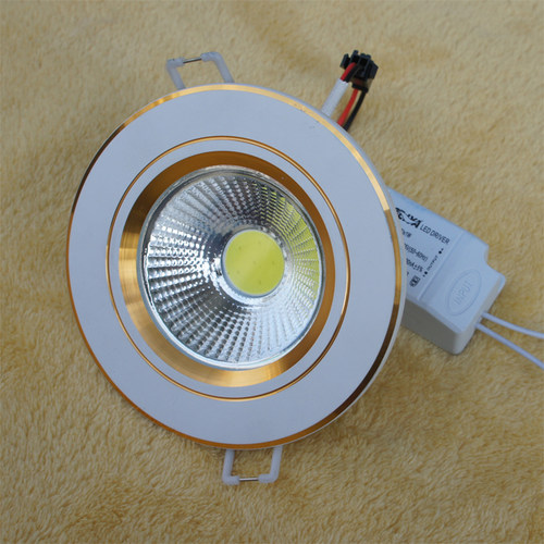 led客厅吊顶黄光高亮牛眼灯