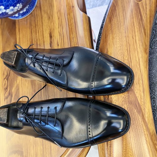 防臭透气商务风手工缝线进口男鞋