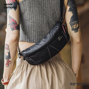 马登女士山系机能斜挎包户外手机腰包摩托车黑色胸包骑行手拿包