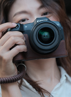 佳能R8头层牛皮保护套产品细节 R50R63R10真皮底座R62皮套相机包