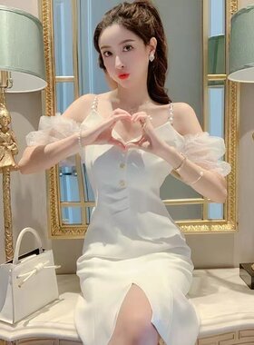 白色泡泡袖连衣裙女夏季2025新款法式一字肩仙女裙收腰显瘦长裙子