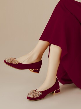 红色粗跟新娘鞋秀禾敬酒新中式复古婚鞋温柔仙女浅口水钻单鞋大码