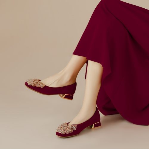 新中式复古酒红色婚鞋
