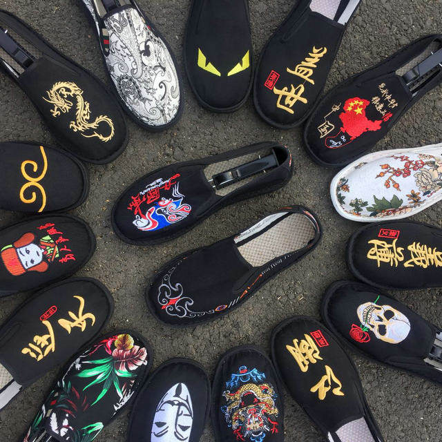 盖世英雄男豆豆低帮休闲帆布鞋板网红社会精神小伙脸谱色鬼刺绣字