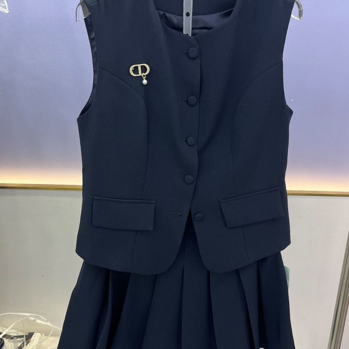 小香风无袖西装马甲百褶短裙套装女2025夏季高级老钱风时尚两件套